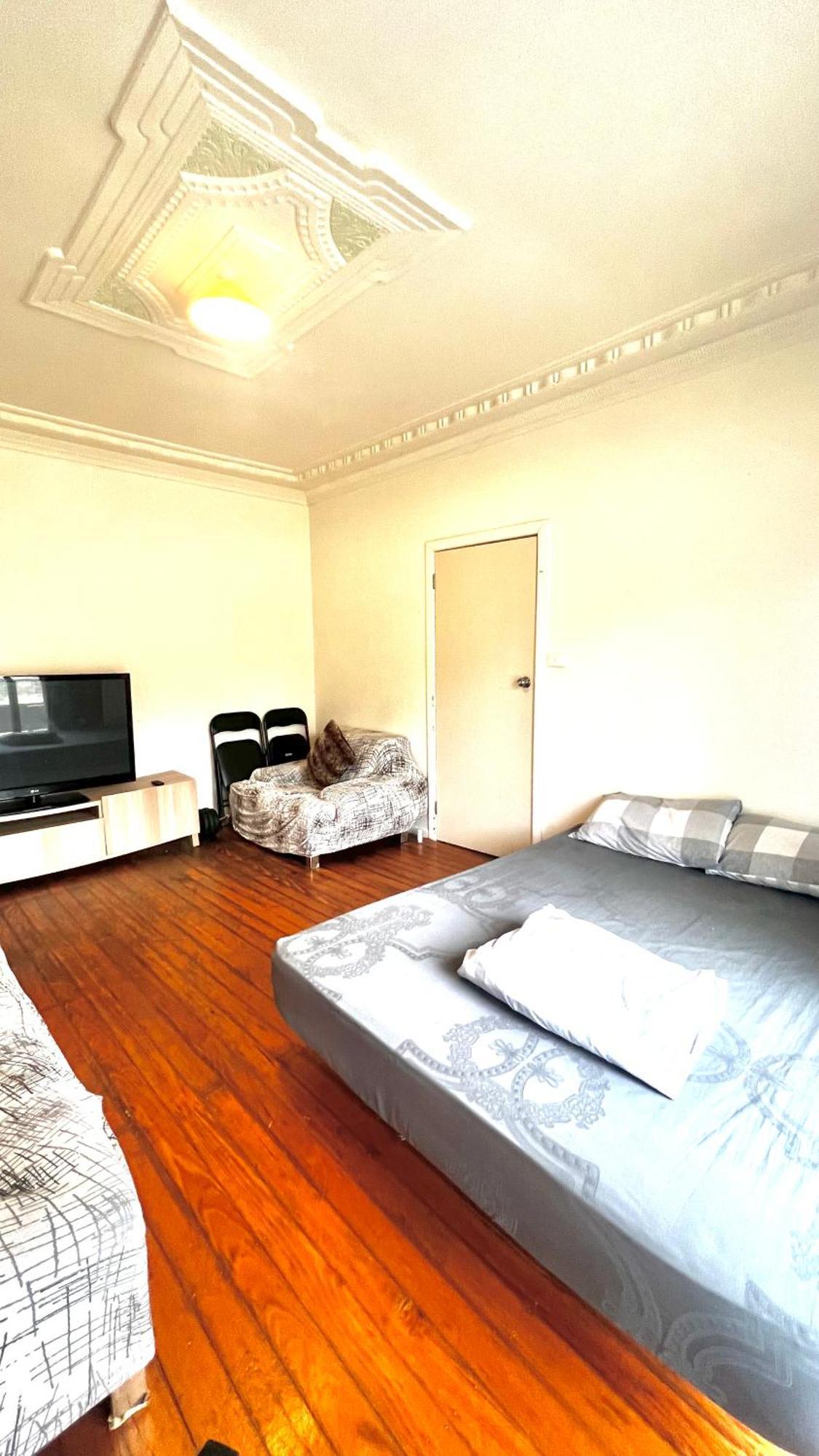 Budget Near Melbourne Airport Homestay St Albans