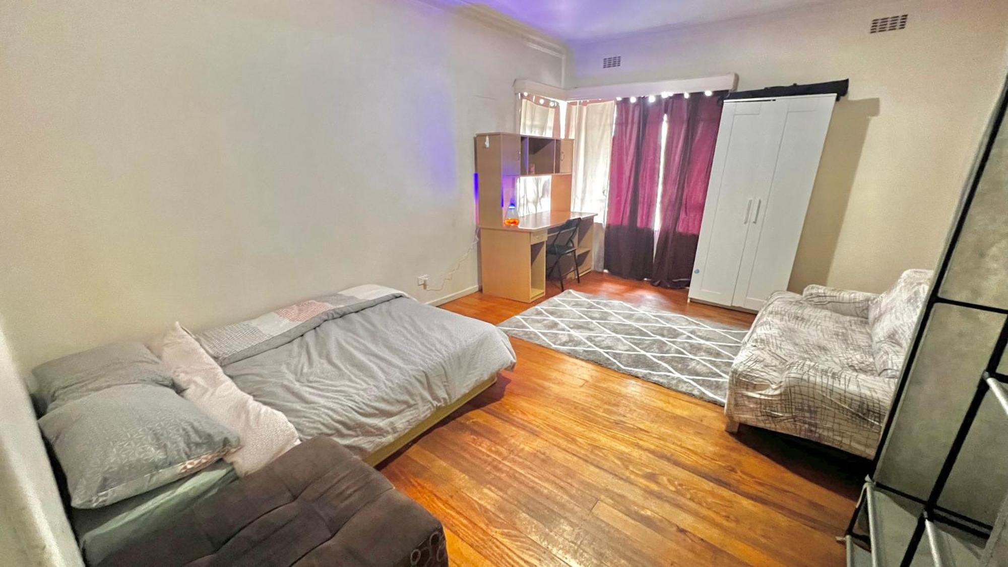 Homestay Budget Near Melbourne Airport *